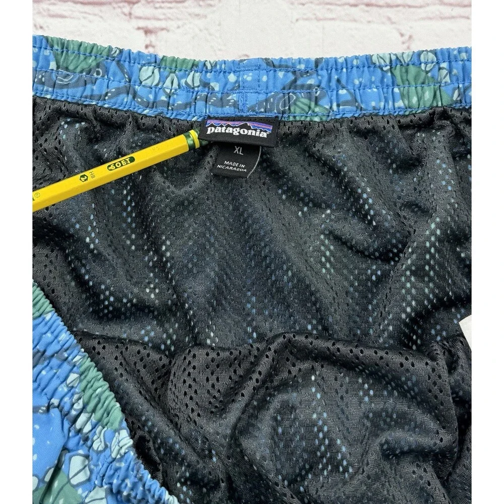 Patagonia Swim Trunks Shorts Men’s Blue Fish Y2K Print Mesh Lined XL